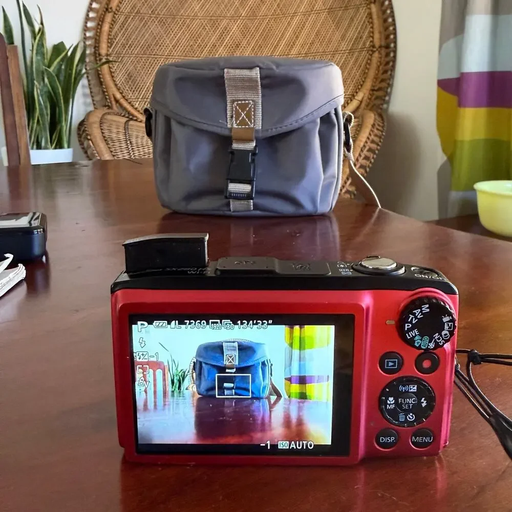 CANON POWERSHOT SX280 HS WI-FI Camera 20x Zoom RED 32GB SD CHARGER